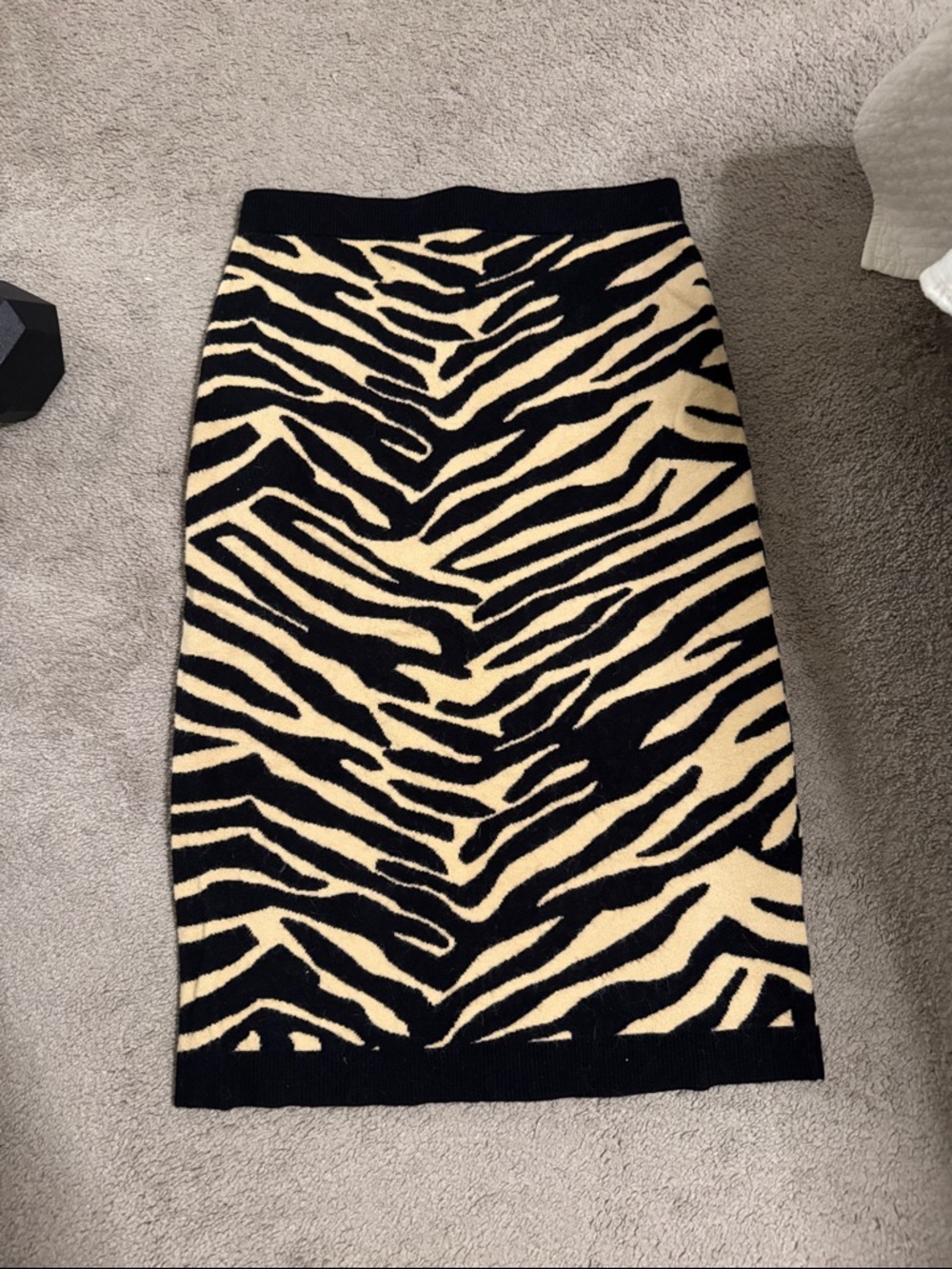 Halogen Black and Cream Zebra-Pattern Pencil Skirt